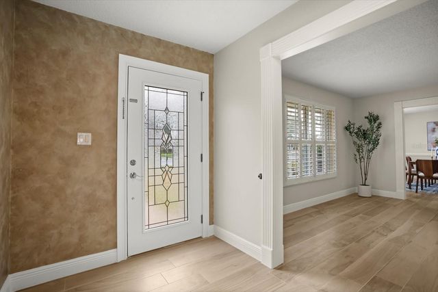 104 VALENCIA LOOP, Altamonte Springs, FL 32714