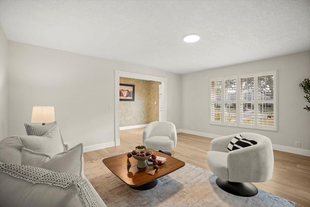 104 VALENCIA LOOP, Altamonte Springs, FL 32714