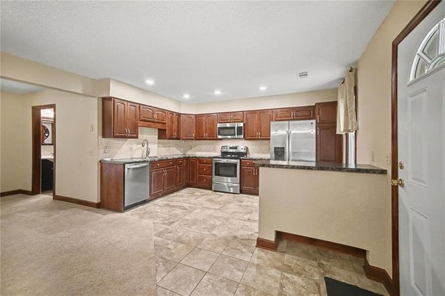 11830 MOONLIGHT Terrace, Olathe, KS 66061