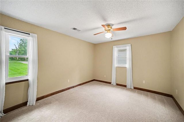 11830 MOONLIGHT Terrace, Olathe, KS 66061