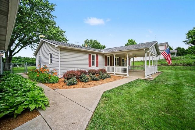 11830 MOONLIGHT Terrace, Olathe, KS 66061