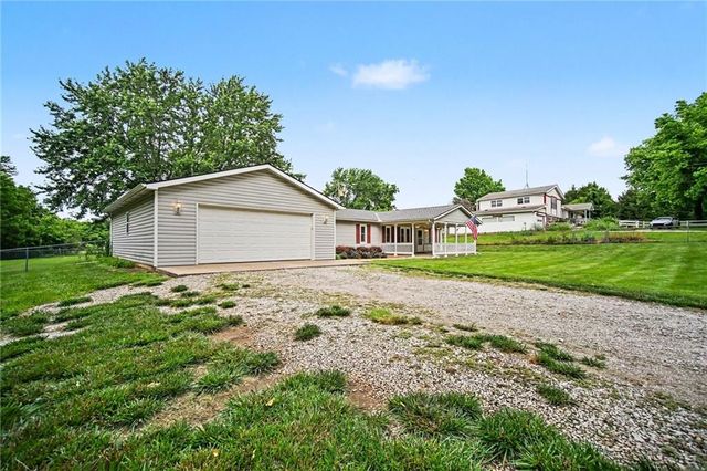 11830 MOONLIGHT Terrace, Olathe, KS 66061