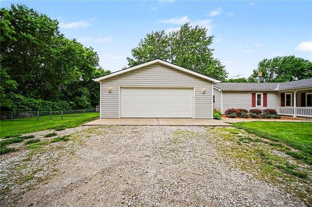 11830 MOONLIGHT Terrace, Olathe, KS 66061
