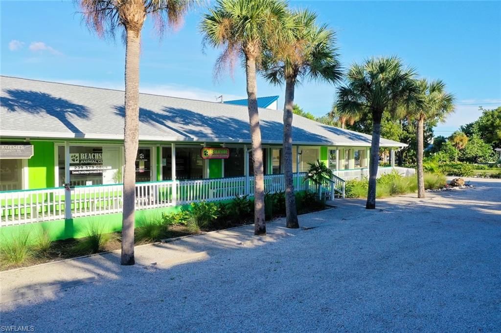 1640 Periwinkle WAY 3, SANIBEL, FL 33957 — photo 4