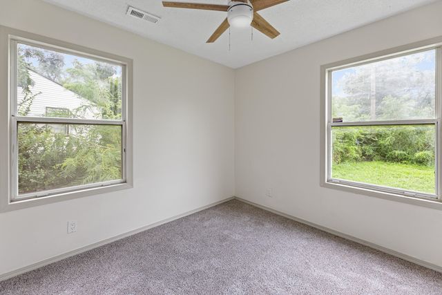 2513 E 22nd St N, Wichita, KS 67219