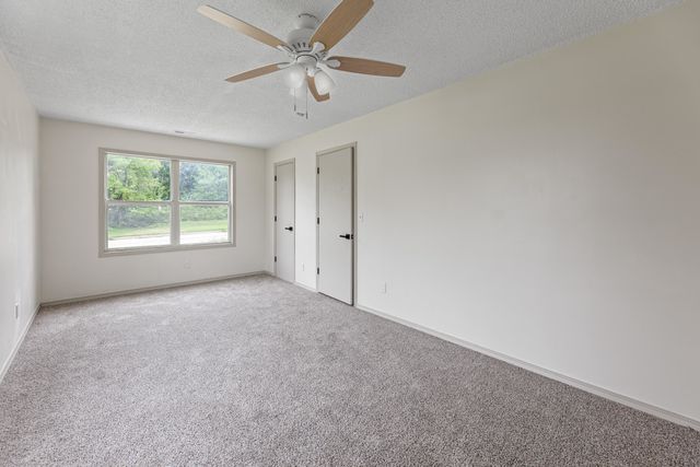 2513 E 22nd St N, Wichita, KS 67219