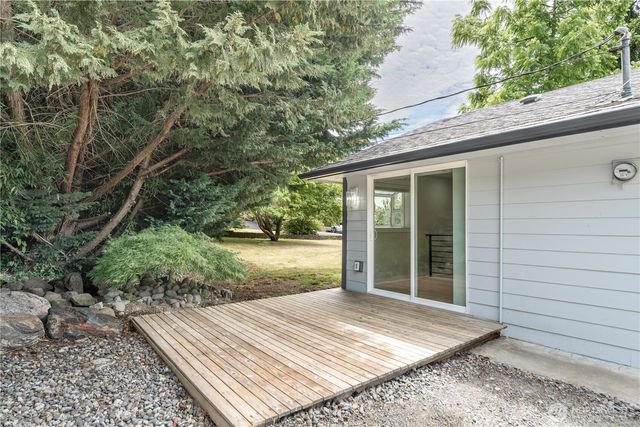 607 244th Street SW, Bothell, WA 98021