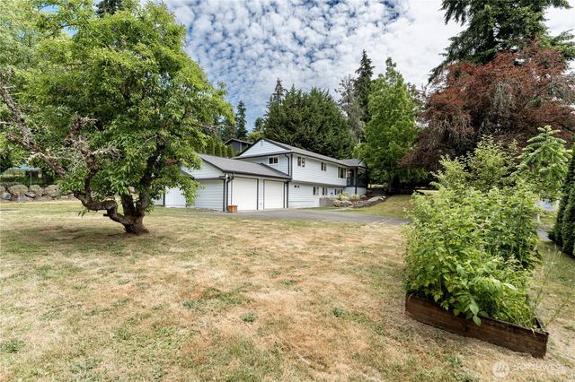 607 244th Street SW, Bothell, WA 98021