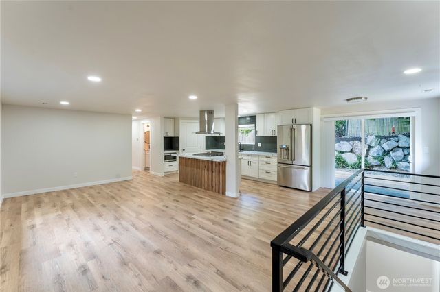 607 244th Street SW, Bothell, WA 98021