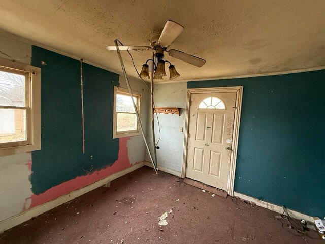 6716 KY-490, East Bernstadt, KY 40729