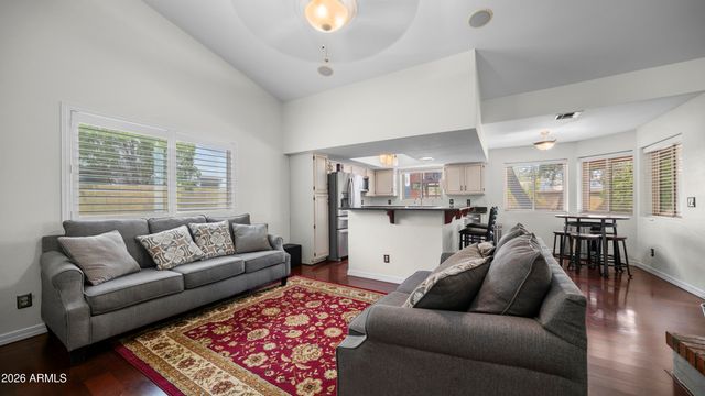 1338 E SUNBURST Lane, Tempe, AZ 85284