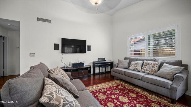 1338 E SUNBURST Lane, Tempe, AZ 85284