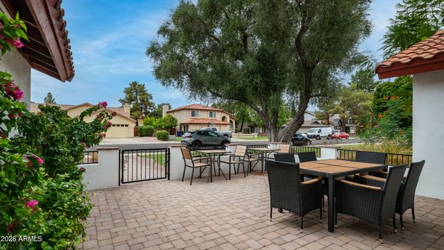 1338 E SUNBURST Lane, Tempe, AZ 85284