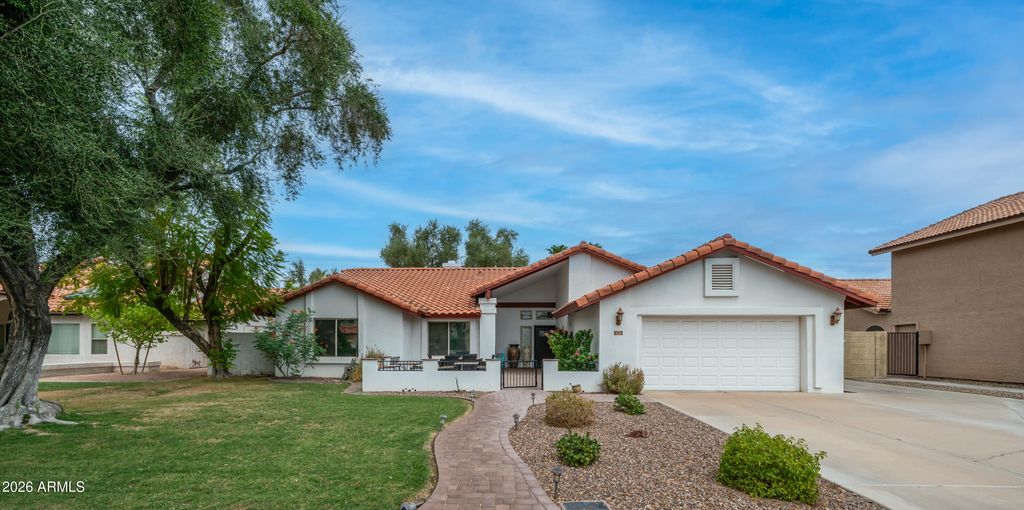1338 E SUNBURST Lane, Tempe, AZ 85284