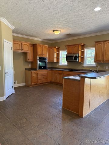 708 LOLA Road, Prattville, AL 36067