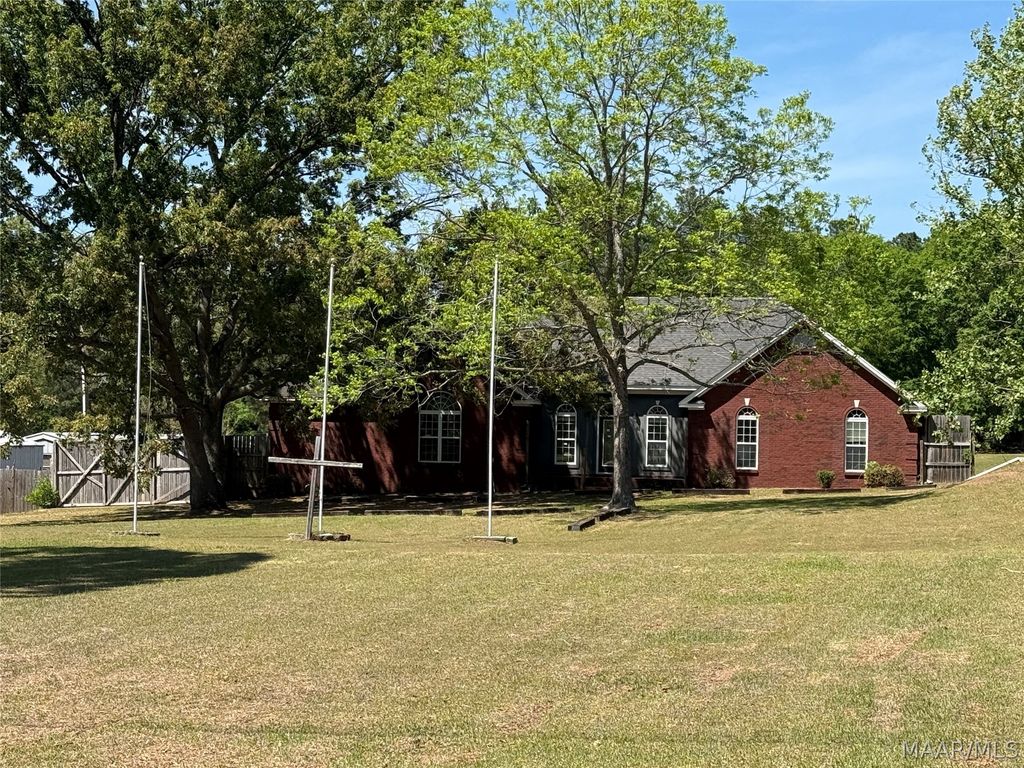 708 LOLA Road, Prattville, AL 36067