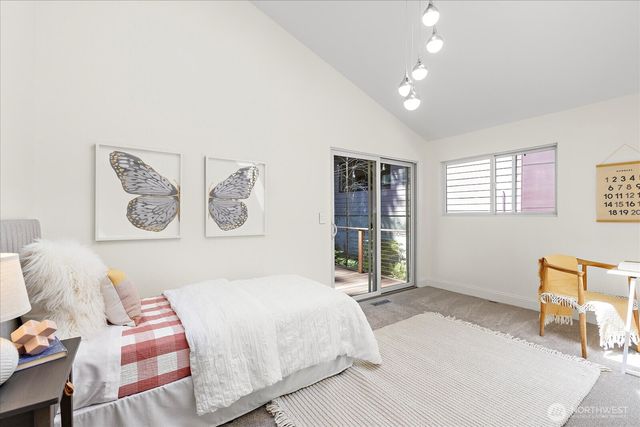 2035 West Lake Sammamish Parkway SE, Bellevue, WA 98008