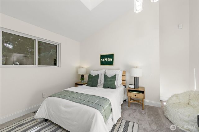 2035 West Lake Sammamish Parkway SE, Bellevue, WA 98008
