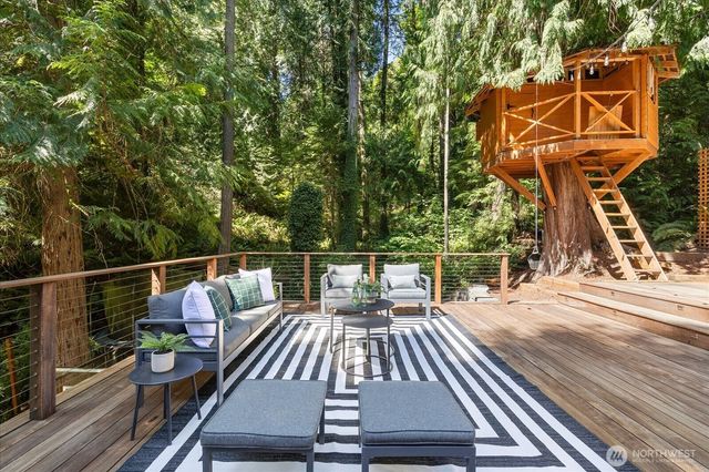 2035 West Lake Sammamish Parkway SE, Bellevue, WA 98008