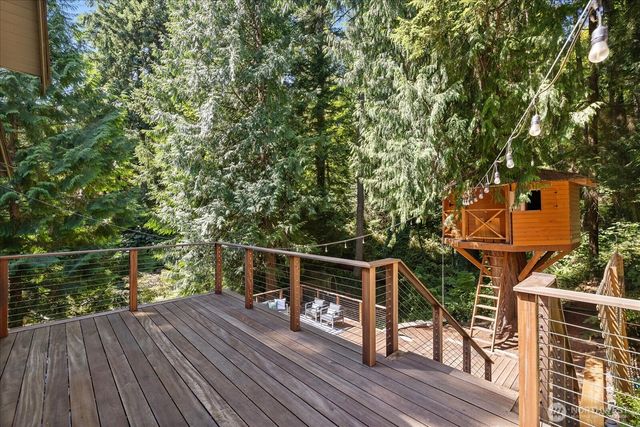 2035 West Lake Sammamish Parkway SE, Bellevue, WA 98008