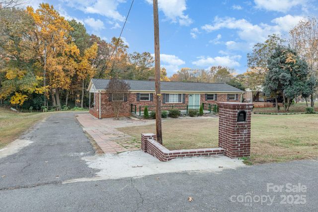 9716 Sunway Drive, Mint Hill, NC 28227