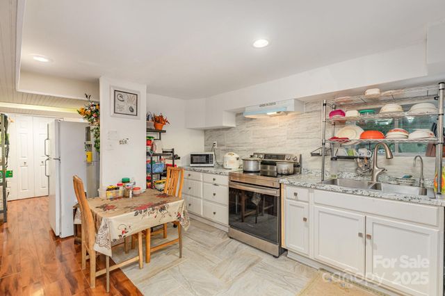 9716 Sunway Drive, Mint Hill, NC 28227