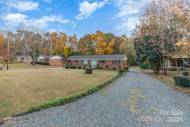 9716 Sunway Drive, Mint Hill, NC 28227