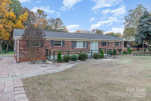 9716 Sunway Drive, Mint Hill, NC 28227