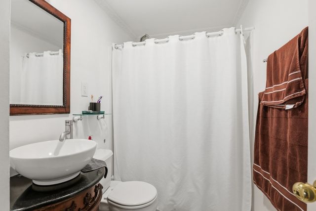 19 Capitol St, Methuen, MA 01844