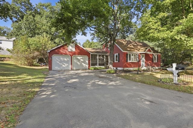 19 Capitol St, Methuen, MA 01844