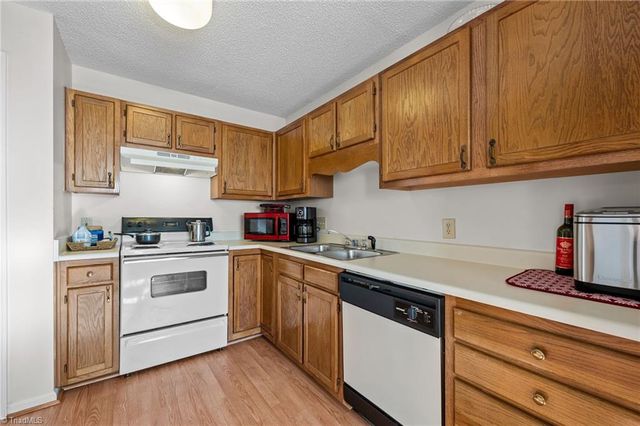 4222 Edith Lane D, Greensboro, NC 27409