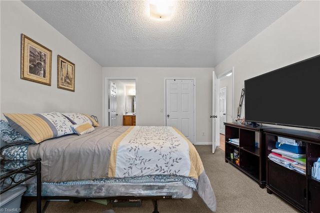 4222 Edith Lane D, Greensboro, NC 27409