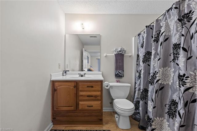 4222 Edith Lane D, Greensboro, NC 27409