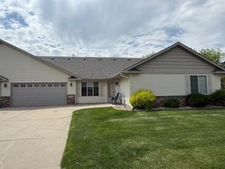 120 Palmer Path, Mankato, MN 56001