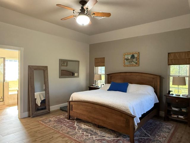 5828 Avenue P, Santa Fe, TX 77510