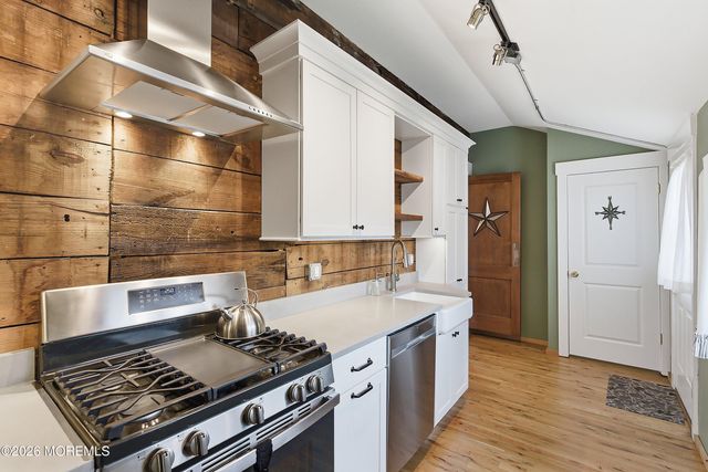 100 Main Street, Farmingdale, NJ 07727