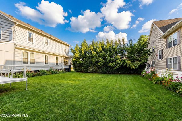 100 Main Street, Farmingdale, NJ 07727