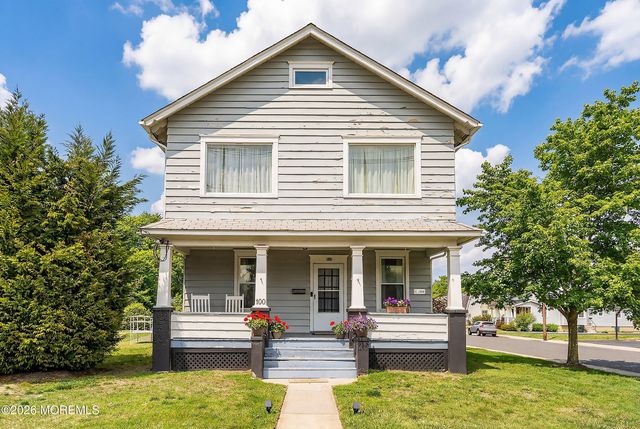 100 Main Street, Farmingdale, NJ 07727