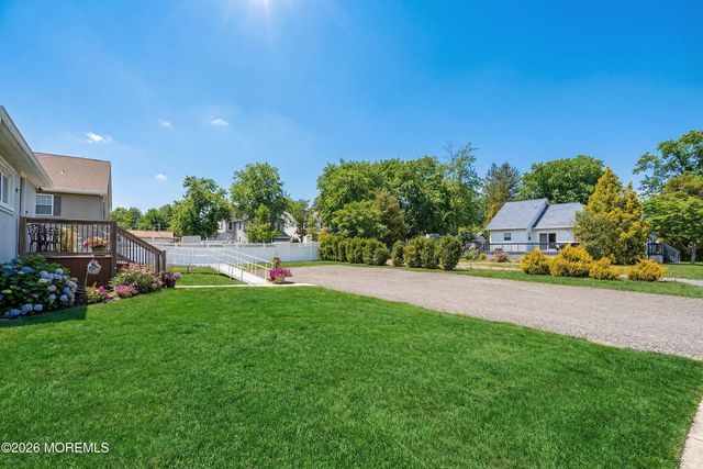 100 Main Street, Farmingdale, NJ 07727