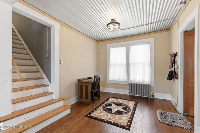 100 Main Street, Farmingdale, NJ 07727