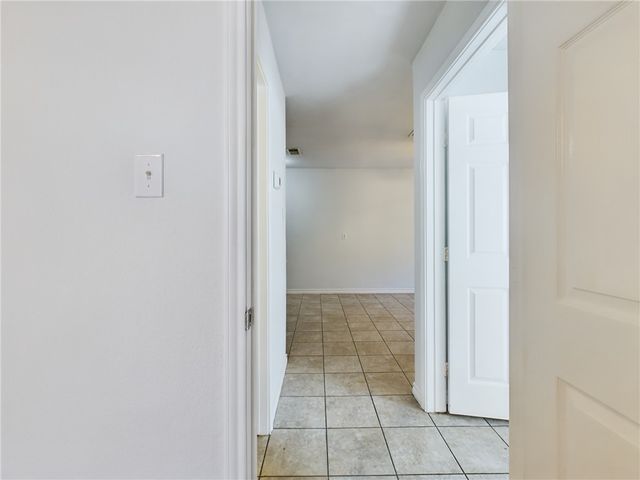 1906 Finfeather Road D, Bryan, TX 77801