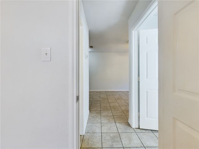 1906 Finfeather Road D, Bryan, TX 77801