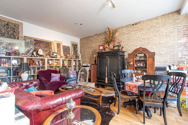 537 Custer Avenue 1, Evanston, IL 60202