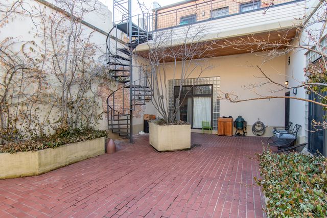 537 Custer Avenue 1, Evanston, IL 60202