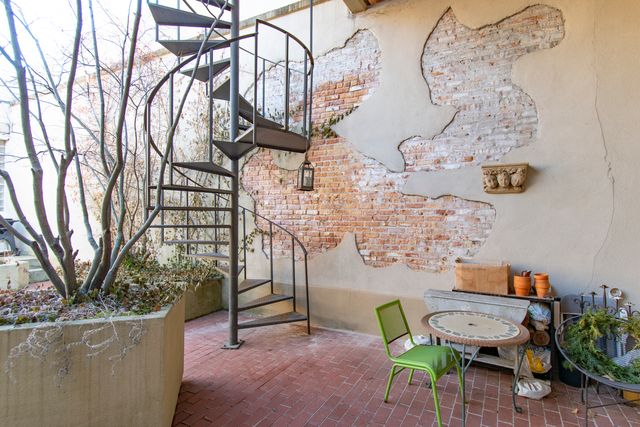 537 Custer Avenue 1, Evanston, IL 60202