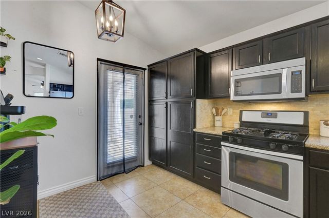 8840 Ackerman Avenue, Las Vegas, NV 89143