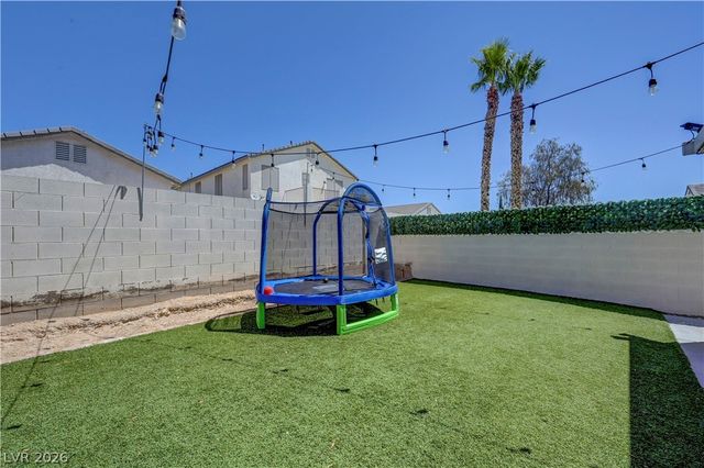 8840 Ackerman Avenue, Las Vegas, NV 89143