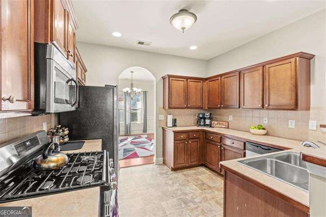 62 Cleburne Place, Acworth, GA 30101