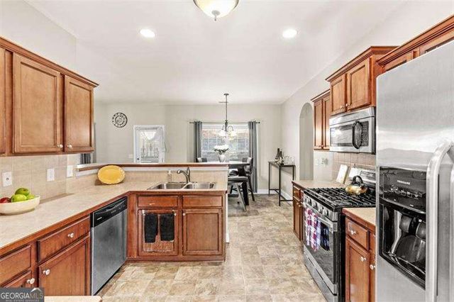 62 Cleburne Place, Acworth, GA 30101