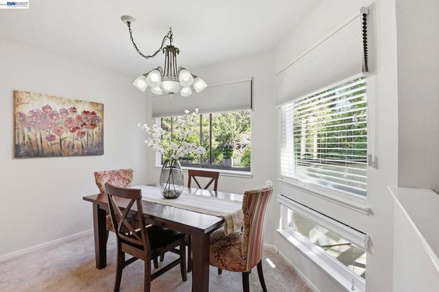 21109 Gary Dr 220, Hayward, CA 94546